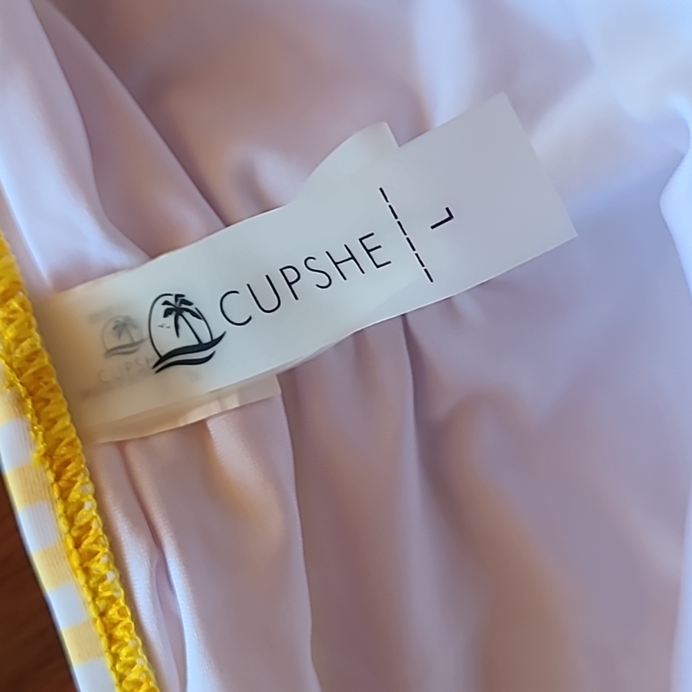 Cupshe Yellow Ruffle Bikini - Picture 7 of 11